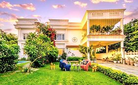 Giovanni Suites