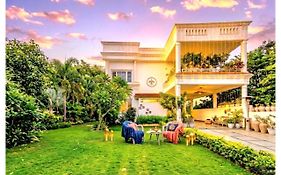 Giovanni Suites